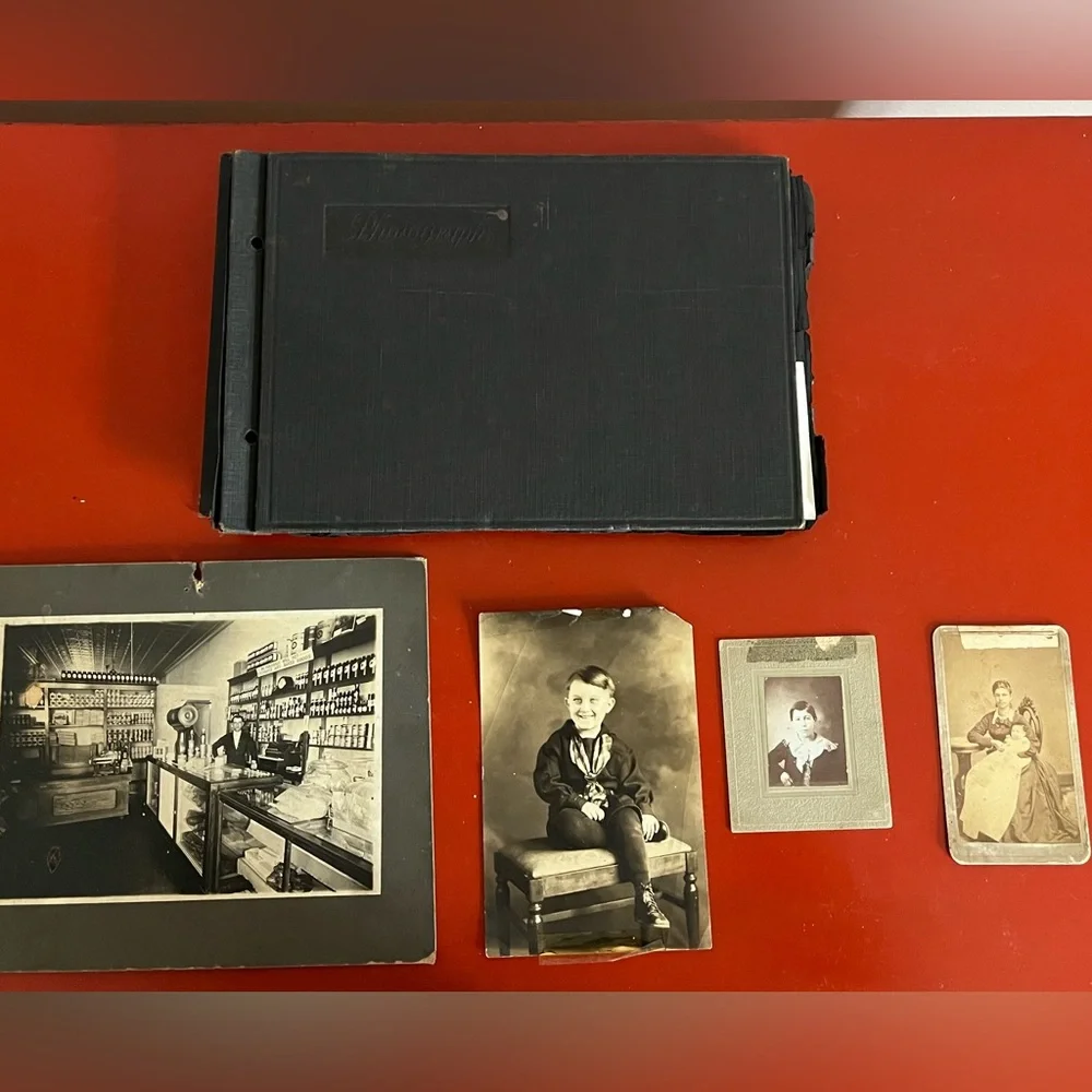 Vintage Black/White Photography Collection dated 1900’s-40’s few cabinet cards - Picture 2 of 16